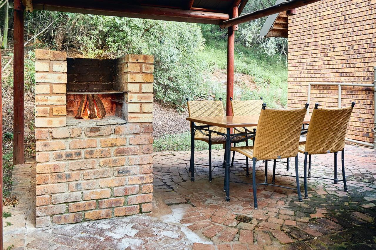 First Group Magalies Park Hotel Hartbeespoort Exterior photo