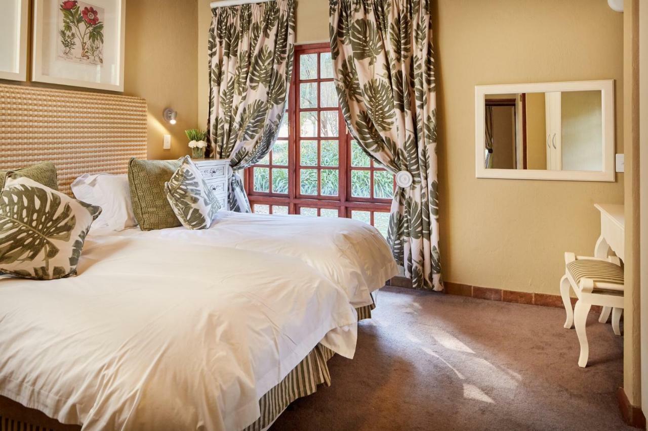 First Group Magalies Park Hotel Hartbeespoort Exterior photo