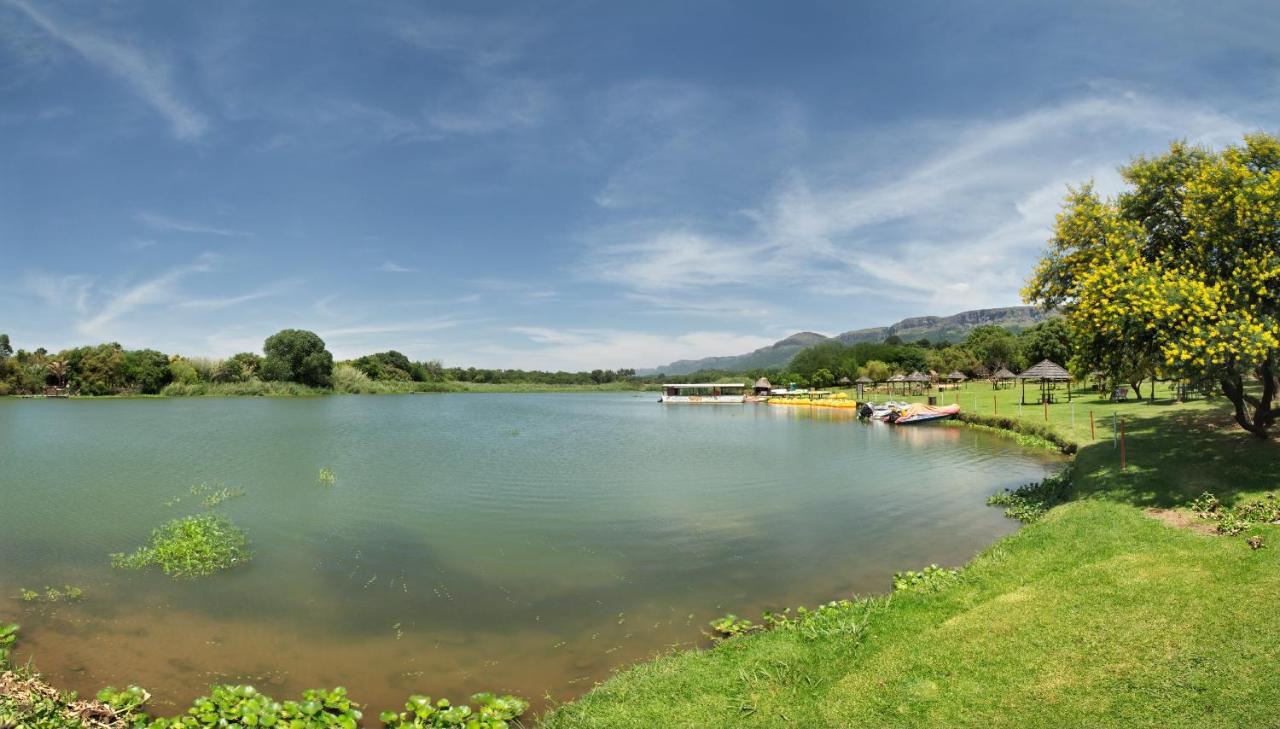 First Group Magalies Park Hotel Hartbeespoort Exterior photo