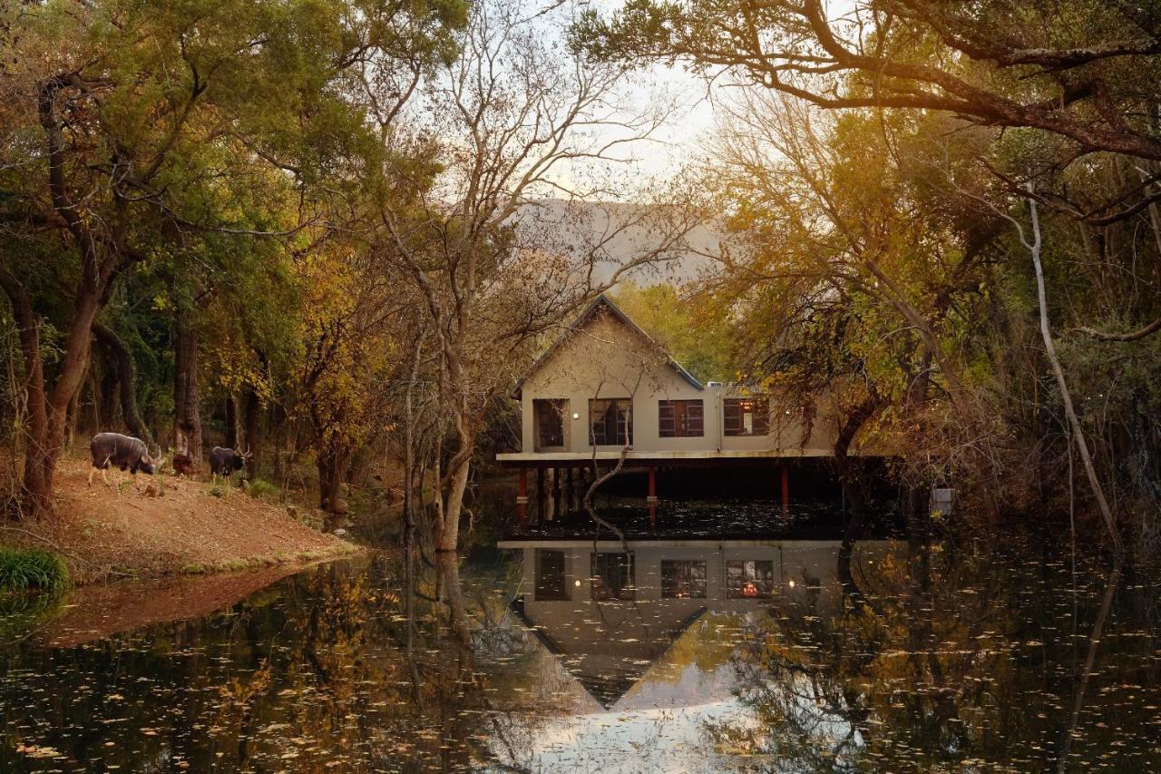 First Group Magalies Park Hotel Hartbeespoort Exterior photo